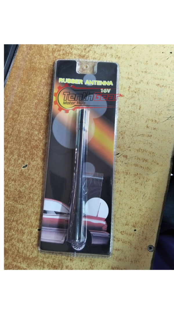Roof antenna universal