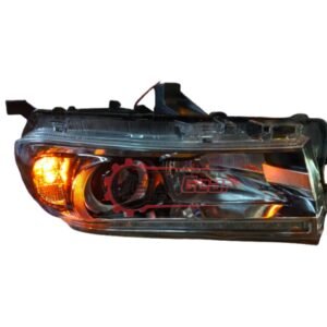 HILUX HEAD LAMP REVO 2015