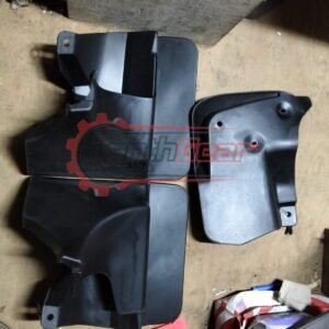 Mud flap land cruiser FJ 120.