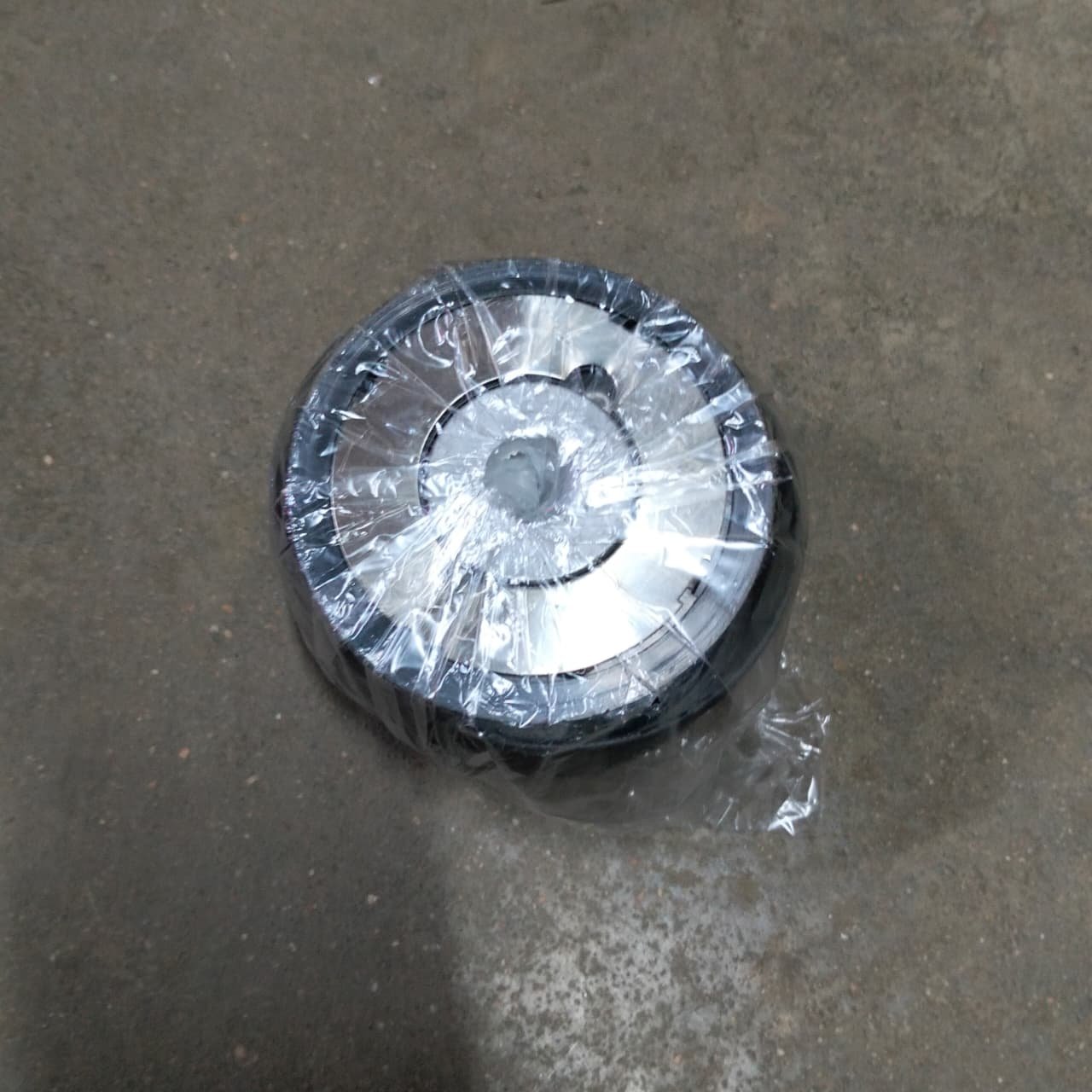 Nissan steering hub