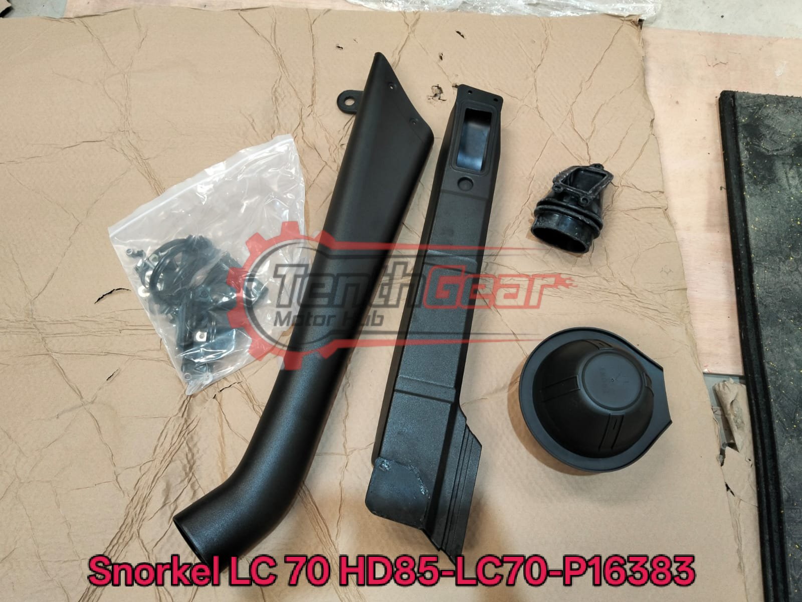 Toyota FJ Cruiser heavy-duty snorkel