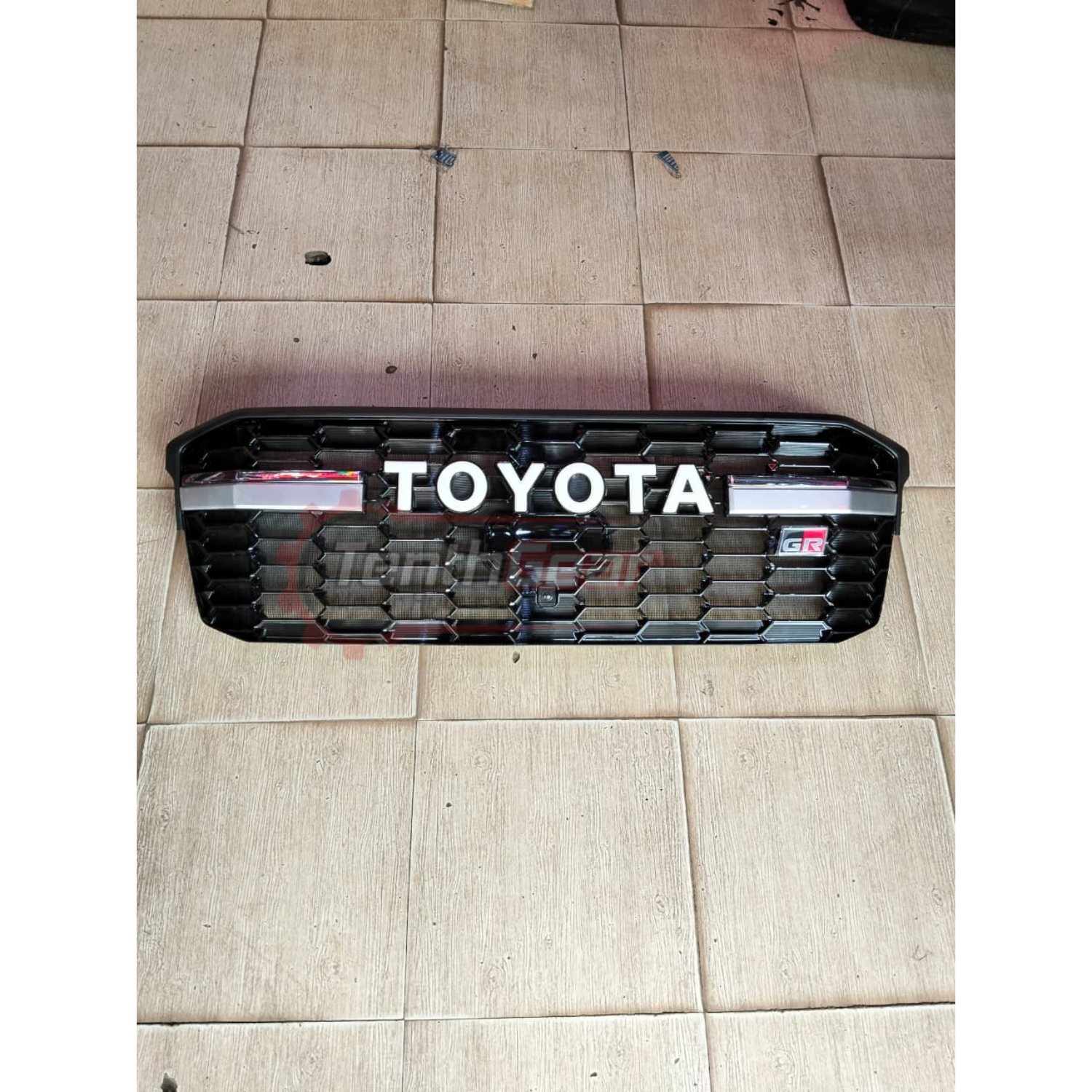 Land Cruiser 300 2021 GR Grille